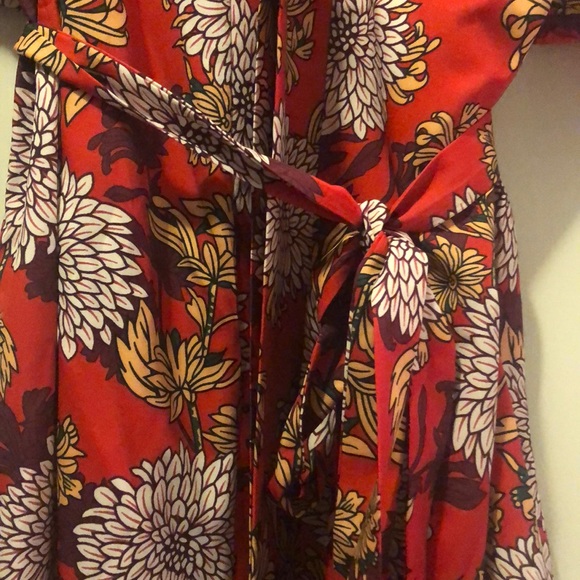 Dress - Picture 4 of 4